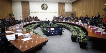 Necesarios más recursos en INE para atender repatriados: Arturo Castillo