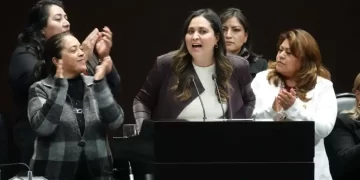 Morena y oposición chocan en la Permanente por informe de Claudia Sheinbaum