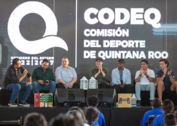 Participa Estefanía Mercado en emotivo conversatorio con Prisca Awiti, Vanessa Zambotti y Jerónimo Abogado