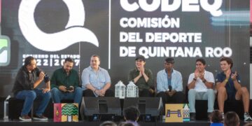 Participa Estefanía Mercado en emotivo conversatorio con Prisca Awiti, Vanessa Zambotti y Jerónimo Abogado