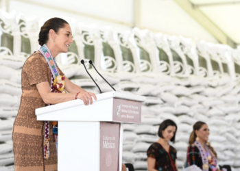 Comienza entrega de fertilizantes gratuitos en México