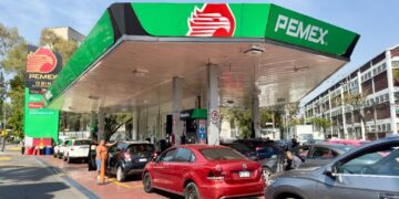 Claudia Sheinbaum refrenda compromiso de no incrementar costo de gasolina