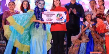 Alrededor de siete mil asistentes en la exitosa segunda noche de Carnaval en Puerto Morelos, señala Blanca Merari