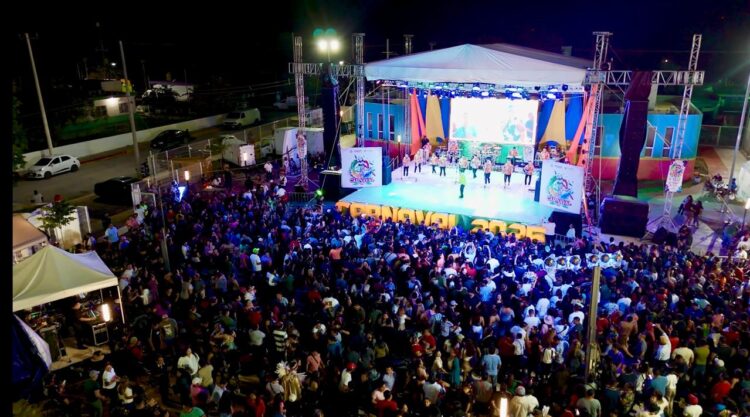 Cierre exitoso del Carnaval Isla Mujeres en Zona Continental con la cumbia de Paleto