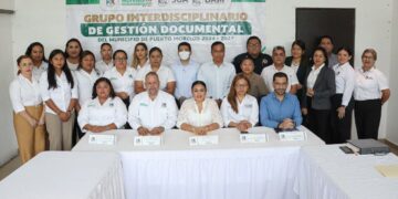 Blanca Merari toma protesta al grupo de gestión documental de Puerto Morelos 