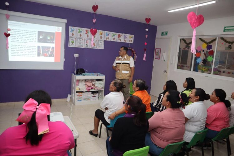 Refuerza Gobierno de Isla Mujeres la seguridad en Cendi Arrecifes con curso de primeros auxilios