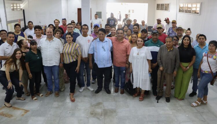 Presentan nueva Mesa Directiva del Sindicato de transportistas de carga en Puerto Morelos