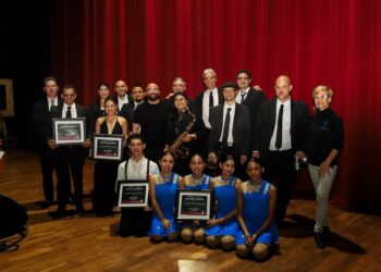 Ovaciona Playa del Carmen a la Mérida Big Band