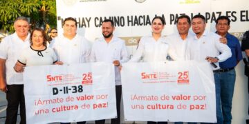 El terreno más fértil para sembrar la paz es la educación: Estefanía Mercado