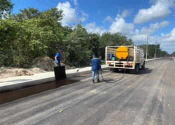 Avanza Gobierno de Isla Mujeres avanza con la cuarta etapa de la obra de la carretera Rancho Viejo