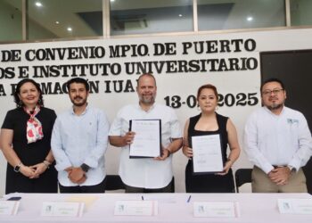 Ayuntamiento suscribe convenio a favor de la educación superior en Puerto Morelos
