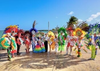 Cancún, listo para el Carnaval 2025