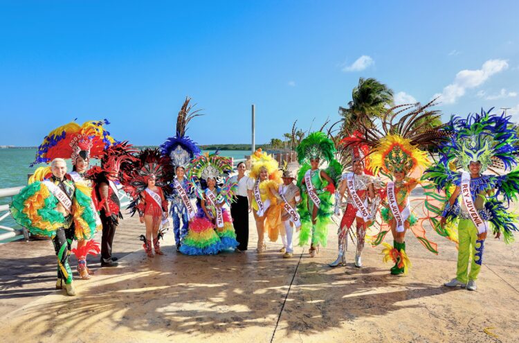 Cancún, listo para el Carnaval 2025