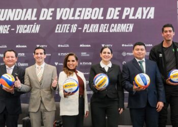 Mara Lezama y Rommel Pacheco anuncian Tour Mundial de Voleibol de Playa Elite 16 en Playa del Carmen