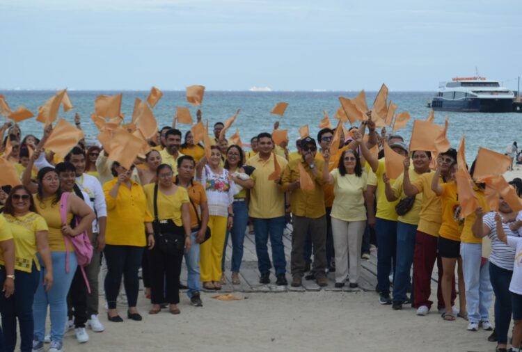 Conmemoran en Playa del Carmen el Día Internacional de la lucha contra el Cáncer Infantil
