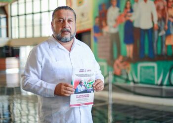 Voz de los quintanarroenses, eje de las decisiones legislativas, señala Jorge Sanén