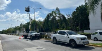 Playa del Carmen brilla más que nunca con calles mejor iluminadas, señala Estefanía Mercado