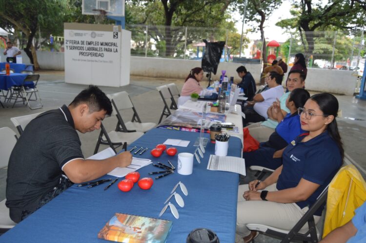 Ofertan en Playa del Carmen más de 800 vacantes en Segunda Feria Municipal del Empleo