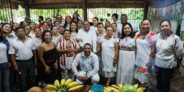 Concluye el “Taller Introductorio a la Lengua Maya” para servidores públicos en Playa del Carmen