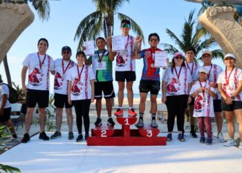 Celebra Gobierno Municipal con éxito la primera Carrera del Bienestar en Isla Mujeres