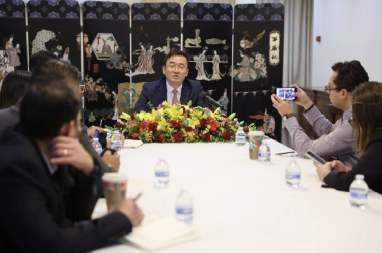 “El consumo del fentanilo es un problema de Estados Unidos", asegura China