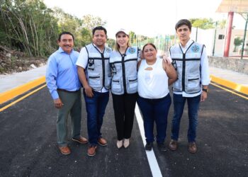 Respaldan vecinos de la Zona Urbana visión transformadora de Atenea Gómez