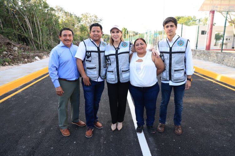 Respaldan vecinos de la Zona Urbana visión transformadora de Atenea Gómez