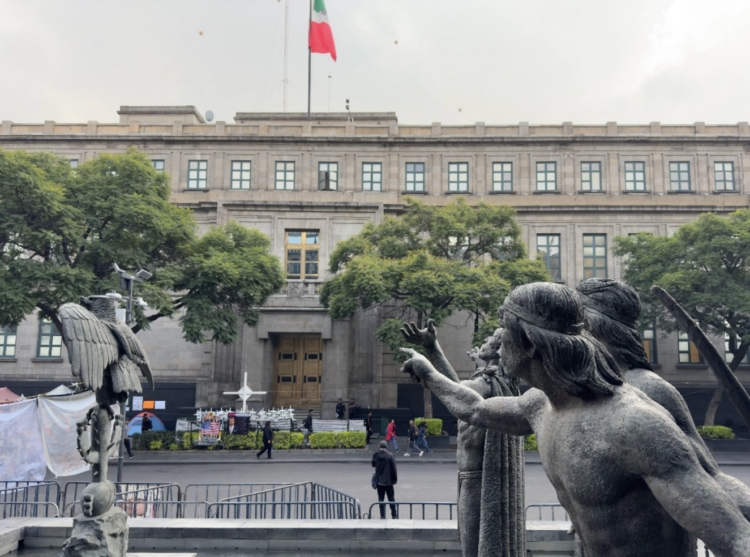 SCJN ordena a jueces revocar suspensiones contra reforma judicial