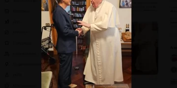 Claudia Sheinbaum desea pronta recuperación del papa Francisco