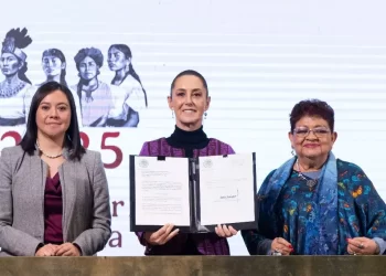 Claudia Sheinbaum envía iniciativa contra toda injerencia extranjera