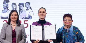Claudia Sheinbaum envía iniciativa contra toda injerencia extranjera