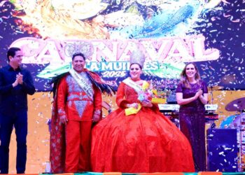 Disfrutan más de 6 mil personas la espectacular Gala de Coronación del Carnaval Isla Mujeres