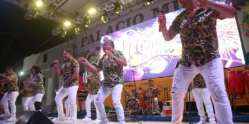 Continúa la fiesta del Carnaval Isla Mujeres con la Noche de Agua