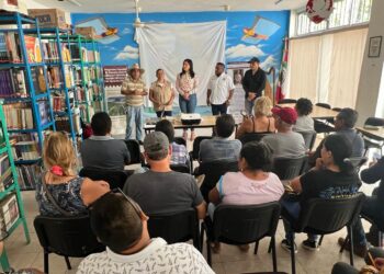 Capacitan a productores para mejorar la produccion agricola de Leona Vicario