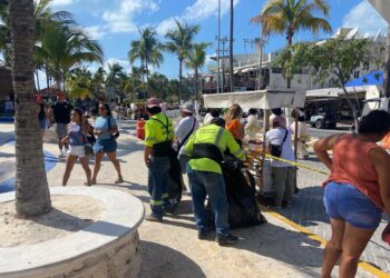 Servicio de recolección de basura se mantiene operando al 100% durante el Carnaval en Isla Mujeres