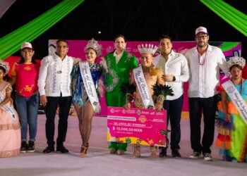 Vibrante cierre del “Carnaval del Pueblo” en Puerto Aventuras y Playa del Carmen