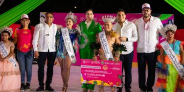 Vibrante cierre del “Carnaval del Pueblo” en Puerto Aventuras y Playa del Carmen