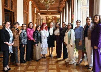 Mara Lezama asiste a reunión convocada por la presidenta Claudia Sheinbaum para revisar programa IMSS-Bienestar