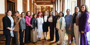 Mara Lezama asiste a reunión convocada por la presidenta Claudia Sheinbaum para revisar programa IMSS-Bienestar