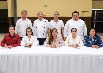 Encabeza Mara Lezama reunión estratégica con los y las presidentas municipales de Quintana Roo