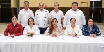 Encabeza Mara Lezama reunión estratégica con los y las presidentas municipales de Quintana Roo