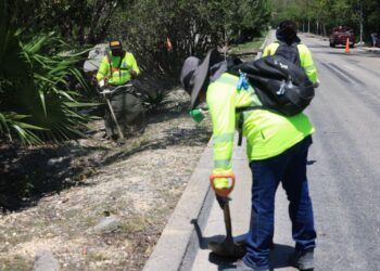 Gobierno de Isla Mujeres mantiene eficientes servicios públicos en Costa Mujeres