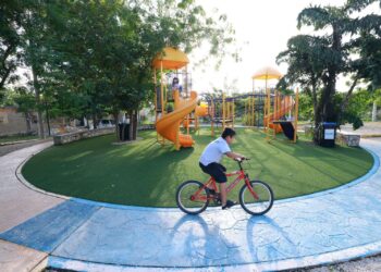Atenea Gómez anuncia nuevos horarios en parques infantiles de Isla Mujeres