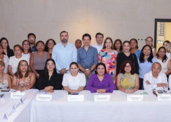 Blanca Merari fortalece con mujeres empresarias para impulsar el crecimiento ordenado, sostenible y sustentable de Puerto Morelos