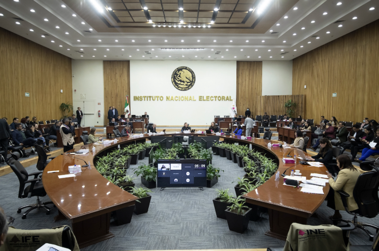 Informa INE sobre proceso para ejercer voto en elecciones del PJ