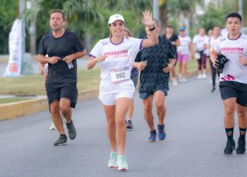 Ana Paty Peralta celebra décima edición del "Medio Maratón Internacional de la Mujer"