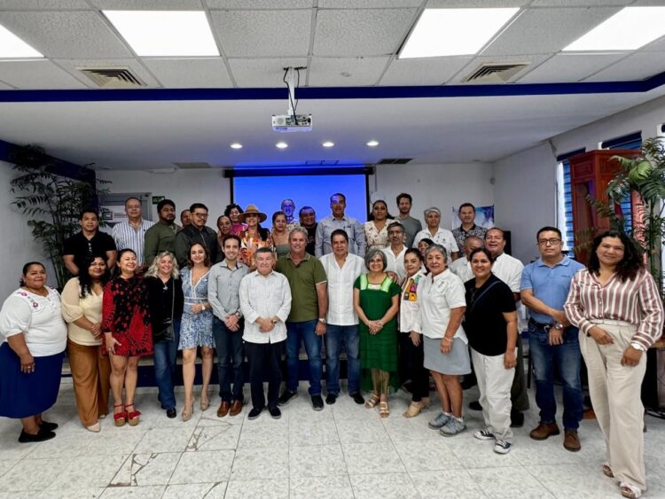 Analizan organizaciones empresariales erosión y recuperación de playas de Playa del Carmen