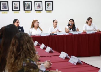 Ana Paty Peralta instala Comité “Mujer Segura”