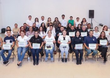 Blanca Merari destaca importancia de la capacitación para mejorar en el servicio público