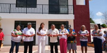 Mara Lezama pone al servicio del pueblo de Dziuché, el Centro Integrador de Desarrollo